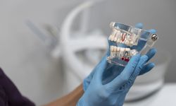 Antalya’da Diş Sağlığı ve Estetiğinde Öne Çıkan Yaklaşımlar: Zirkonyum Uygulamaları ve Çocuk Diş Hekimliği