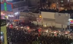 İran'da Halk Ayaklandı !! Komşu Ülkede Protestolar Artıyor.