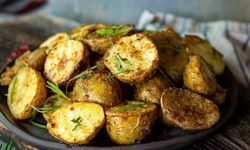 Fırında Patatesin Kaderi Değişiyor – Çıtır Dışı Yumuşak İçi İçin Küçük Bir Mutfak Oyunu