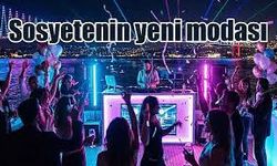 İzmir’de Yatlarda Yeni Trend “Boşanma Partisi”