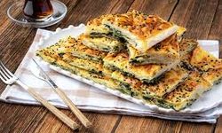 Ispanaklı Börek Nasıl Yapılır? Ispanaklı Börek Tarifi