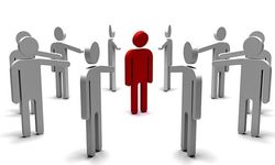 Bizimle Alay Edenlere Karşı Verilmesi Gereken 3 Tepki