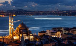 2026 Ramazan Takvimi: İlk Oruç Ne Zaman? Sahur ve Bayram Tarihleri Belli Oldu