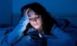 Uzun Süre Telefona Bakanlarda Görülen Sağlık Sorunları