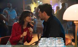 Kızılcık Şerbeti 31. Bölüm İzle: Ünal Malikanesi’nde İsteme Gecesi Şoku! Elif’in Bombası Her Şeyi Değiştirecek