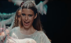 Beren - CapitaliZoo Şarkı çıkardı Yorumlar güldürdü Kar amacı gütmeyen zengin eğlencesi dediler