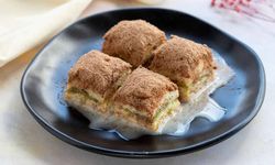 Evde Baklava Krizi: 10 Dakikada Milföyden Soğuk Baklava Yapanlar Bir Daha Dışarıdan Almıyor