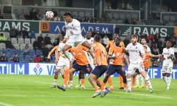 Başakşehir 2-4 Trabzonspor Maç Özeti: Karadeniz Fırtınası İstanbul’da Turladı!