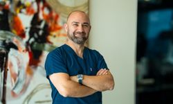 Diş Hekimi Ömer Atar: “Diş Estetiği Sadece Gülüş Değil, Özgüvenin Anahtarıdır”