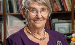 Canan Karatay:”Stresten, Üzüntüden Dişlerim Döküldü!”