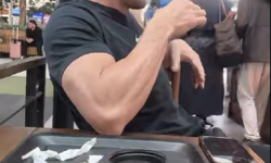 Demet Akalın Eşi Okan Kurt’a İltifat Etti. Instagram’dan Paylaştı