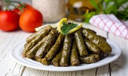 Osmanlı mutfağından gelen lezzet - İstanbul usulü sarma yapan farkı hemen anlıyor