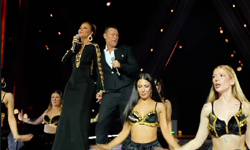 Gülben Ergen Mustafa Sandal Dostluğu Sahneye Yansıdı!