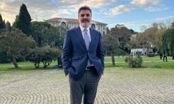 Prof. Dr. Aytuğ Altundağ Kimdir?