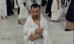 Köksal Baba Bu Bayram’da Hacca Gitti! Sevenlerine Mesajı Da Vardı