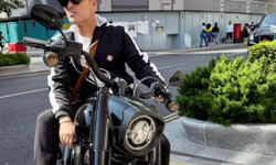 Mustafa Sandal Motoruyla Poz Verdi! Binlerce Beğeni Geldi
