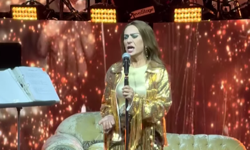 Yıldız Tilbe Harbiye’de Sahne Aldı... 10 Binlere Seslendi...