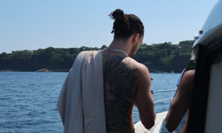 Cucurella Tatil’de... Çok Çalıştı Hak Etti....