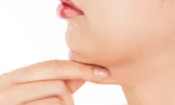 Yüz Profilini Toparlayan Gıdı Gerdirme Yaklaşımları