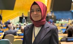 Fatma Betül Sayan Kaya Kimdir? Neden İstifa Etti? Özata Denizcilik Hisse İddiası Ne?