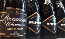 Rus Şampanya Fiyatları 2026: Abrau-Durso ve Lev Golitsyn Kaç Ruble?