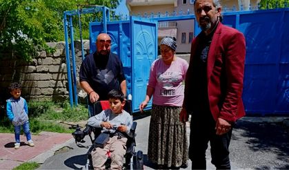 10 yaşındaki Miraç akülü sandalyesine kavuştu