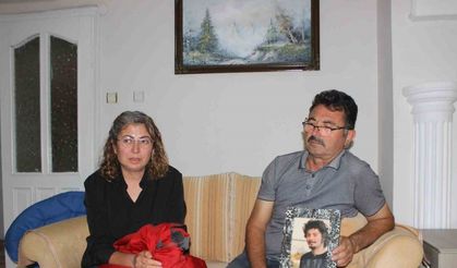 1 yıl önce "kafeteryaya gidiyorum" diyerek evden çıktı, bir daha dönmedi