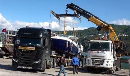 500 bin Euroluk sürat teknesinin yolculuğu kara yolunda bitti