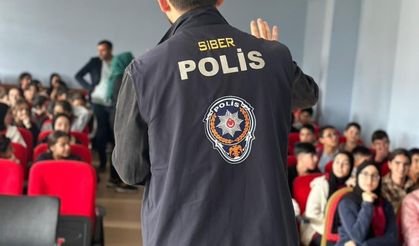 Ağrı’da siber suçlara yönelik farkındalık eğitimi verildi