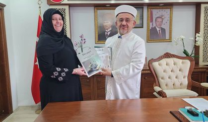 Amerikalı kadın Bayburt’ta Müslüman olup Kübra ismini aldı