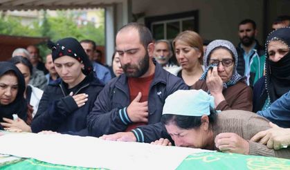 Anneler Gününde cesedi bulunmuştu, talihsiz kadının cansız bedeni toprağa verildi