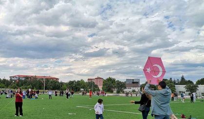 Gediz’de uçurtma şenliği