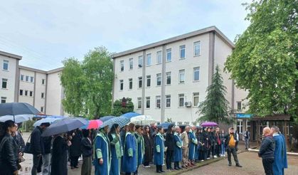 Geleceğin öğretmenleri eğitimde şiddeti kınadı
