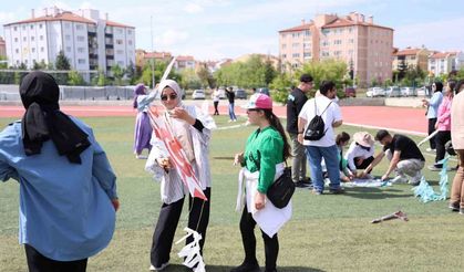 Özel çocuklar uçurtma şenliğinde eğlendi