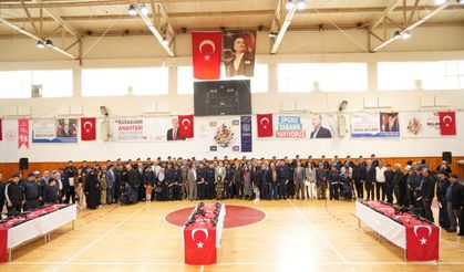 Temsili askerlik töreni öncesi duygusal anlar yaşandı: Oğlunu asker eden anne gözyaşlarını tutamadı