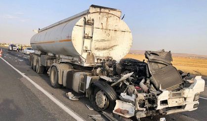 Cizre’de tanker tıra arkadan çarptı: 1 yaralı