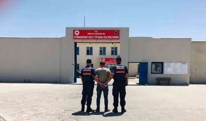 İki ayrı suç kaydından 6 yıl hapisle aranan şahsı jandarma yakaladı