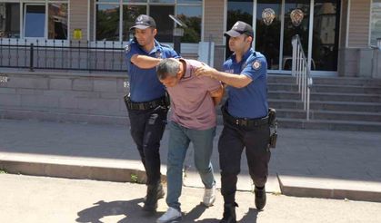 Polise şiddet gösteren alkollü şahıs adliyeye sevk edildi