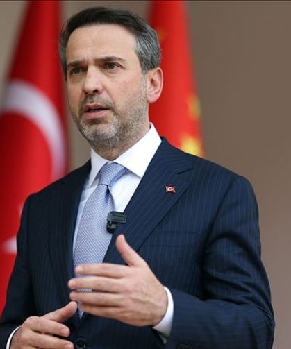 Enerji Bakanı Bayraktar, EÜAŞ ve TEİAŞ'a 1036 yeni personel alınacağını duyurdu