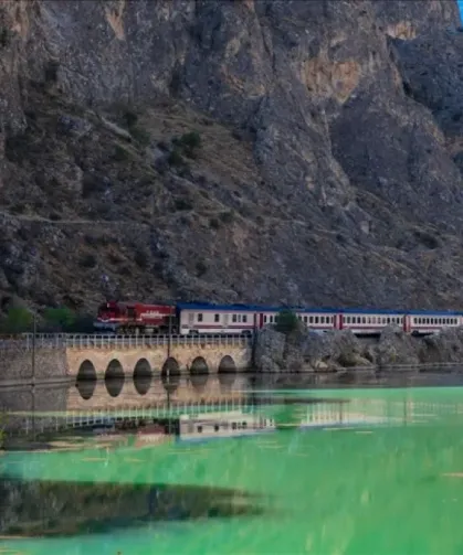 Türkiye’de Yeni Tren Heyecanı: Karaelmas Ekspresi İlk Kez Yola Çıktı!