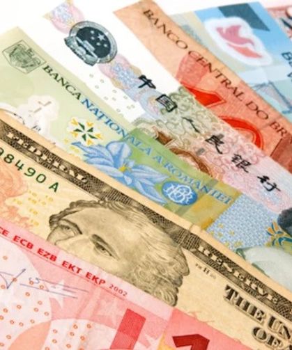 Dünyanın en değerli parası artık Kuveyt'te! Sterlin ve doları ezdi geçti