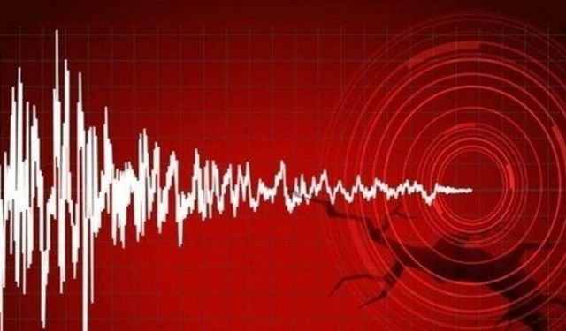 İZMİR'DE DEPREM OLDU!