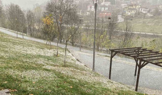 Kavak’ta fırtına ve dolu yağışı
