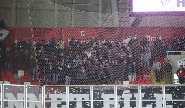 Trabzonspor taraftarları takımını yalnız bırakmadı