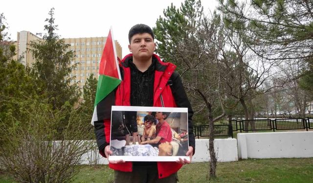 Sivas’ta üniversite öğrencileri Filistin için yürüdü