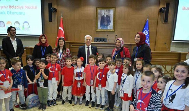 Bursa Büyükşehir Meclisi’nde söz hakkı çocukların