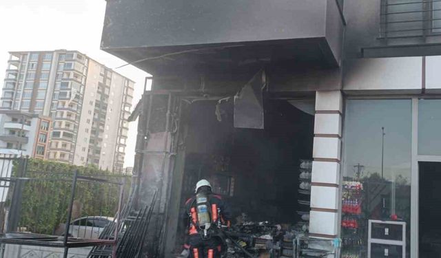 Malatya’da iş yeri yangını korkuttu