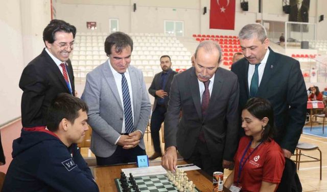 ÜNİLİG Satranç Türkiye Şampiyonası, Sivas’ta başladı
