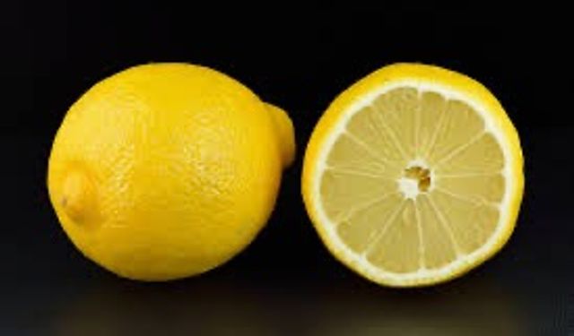 Limonu buzdolabına atmadan önce bunları yap! Aylarca bozulmadan kalan limonlar için 4 şaşırtıcı doğal yöntem ortaya çıkt