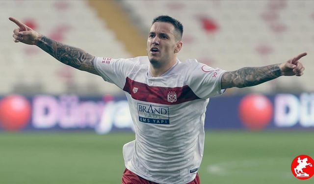 Takım Küme Düştü, Yıldız Futbolcu Bombayı Patlattı! "Hocanın Egoları Takımın Önüne Geçti"